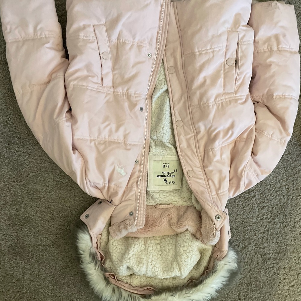 Cute Abercrombie puffy jacket!